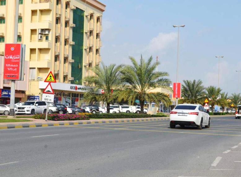 Kalba Bank Street Area Back-Lit Lamppost